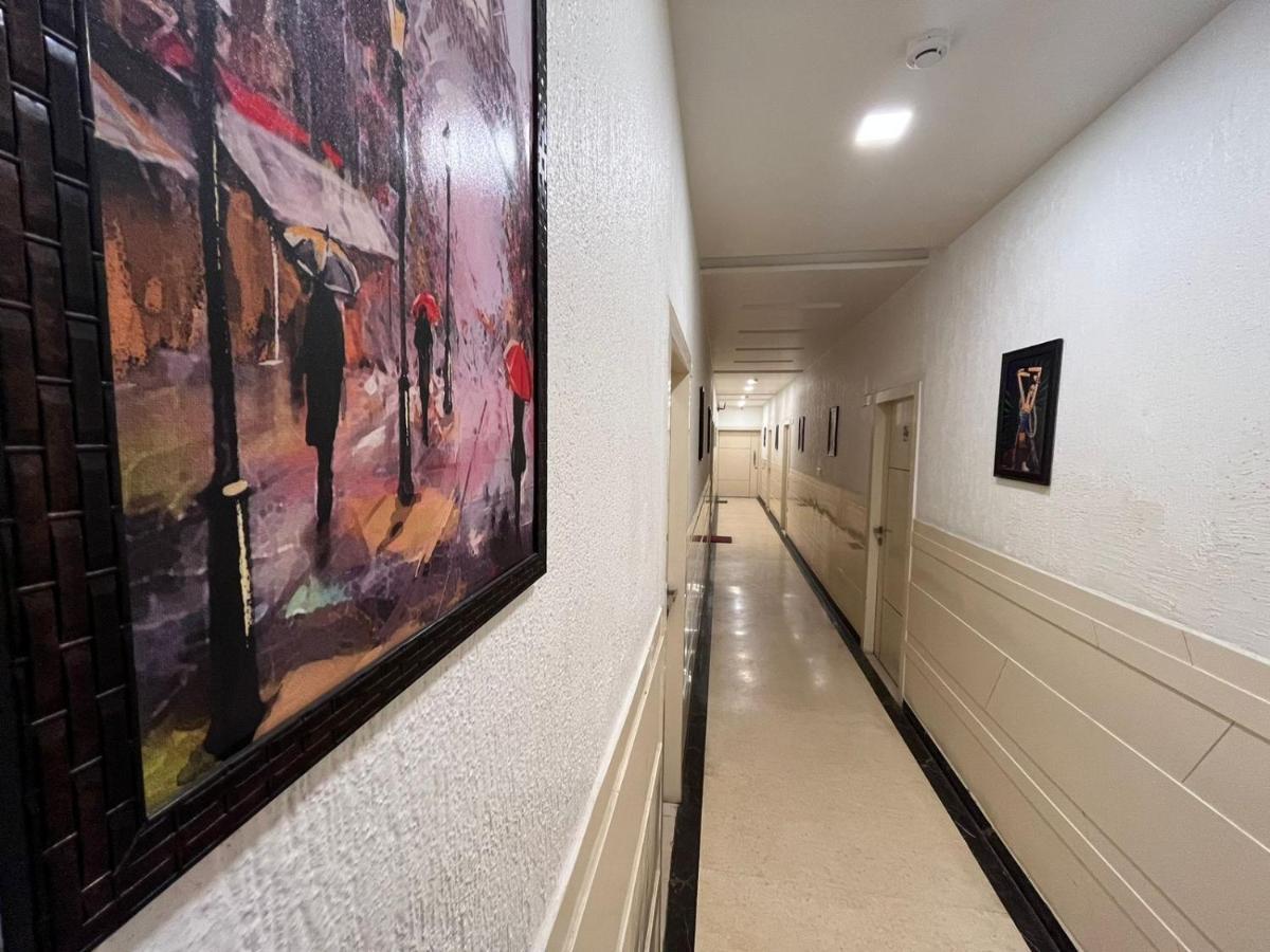 Hotel Sahib'S Red Carpet - Family & Corporate Hotel Chain Agra  Exterior foto